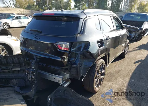 2019 Jeep Compass High Altitude Fwd z USA, uszkodzony, nr VIN 3C4NJCCB1KT819803
